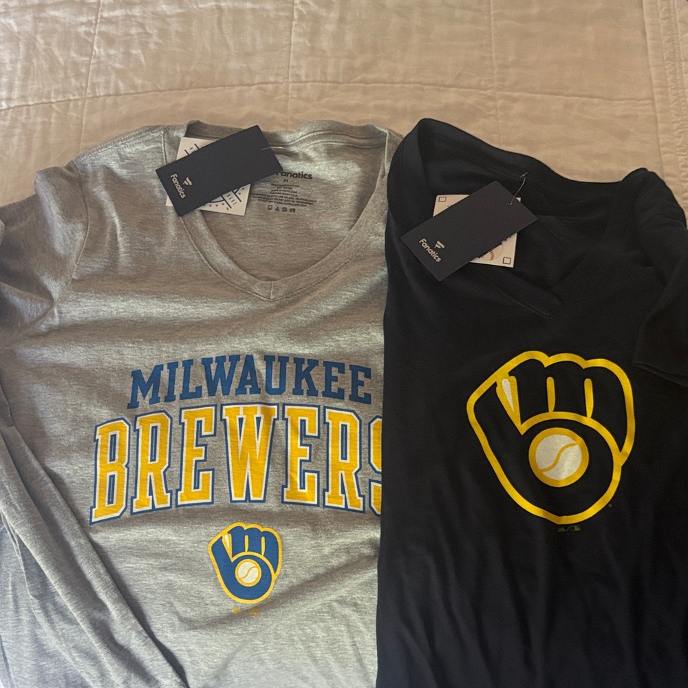 Fanatics Milwaukee Brewers Gray and Black Long Sleeve Tees
